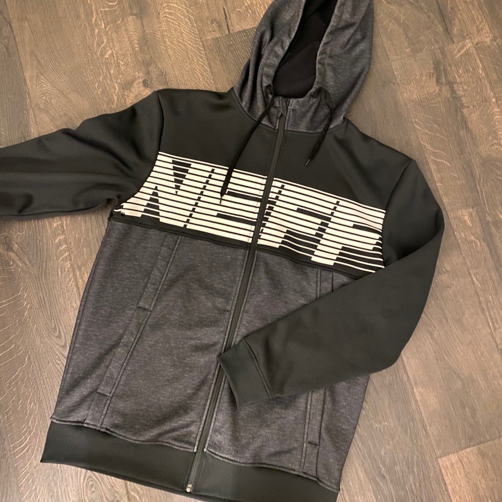 EUC Neff zip up hoodie